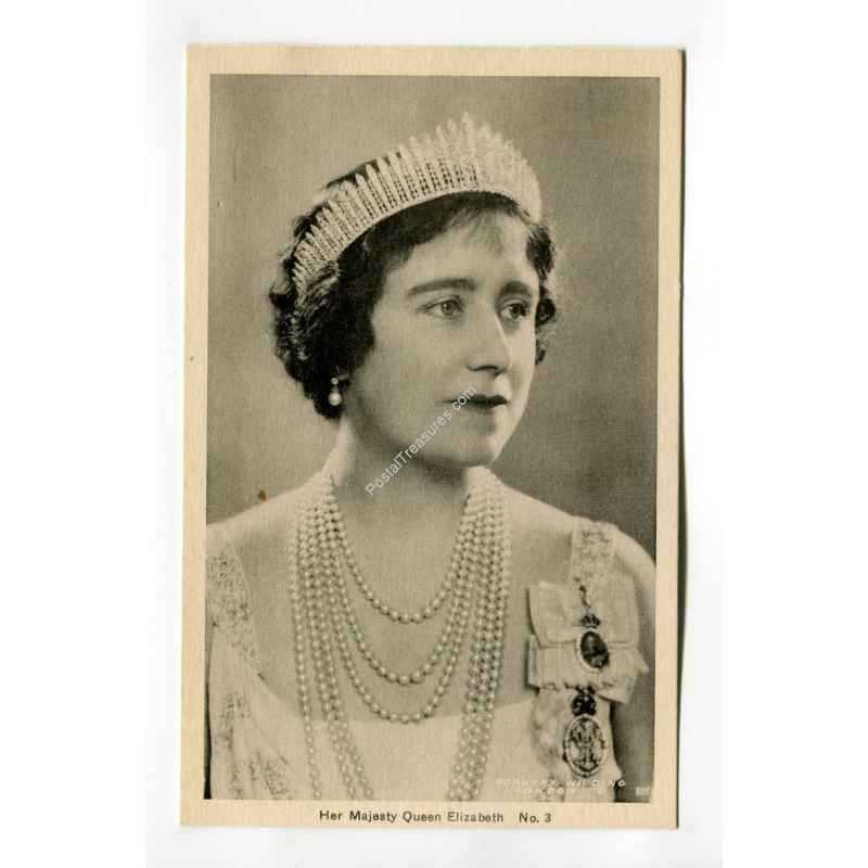 Her Majesty Queen Elizabeth Vintage Postcard