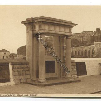 plymouth-the-mayflowert-stone-and-tablet-3526