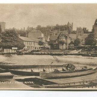 windsor-castle-from-river-3574