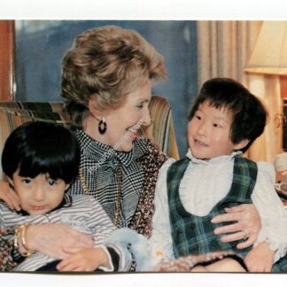 in-korea-first-lady-nancy-reagan-with-lee-kil-woo-and-ahn-ji-sook-4553