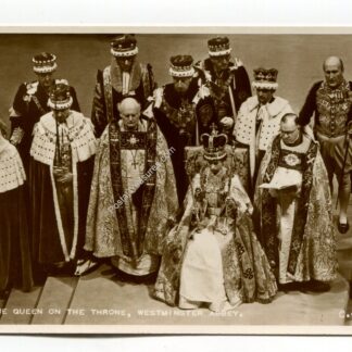 queen-on-the-throne-westminster-abbey-4524